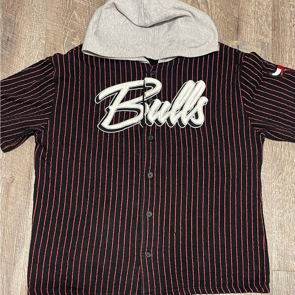 Chicago Bulls Shirt Adult NBA Baskeball Logo Button Up Hooded Mens